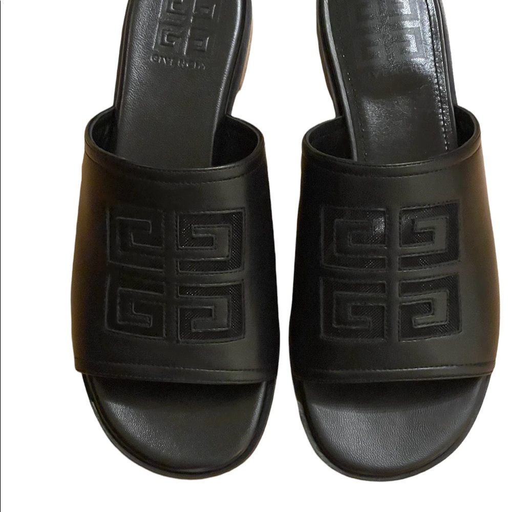 NEW ! Givenchy Cutout 4G Logo Leather Sandal Slide, 7 Black